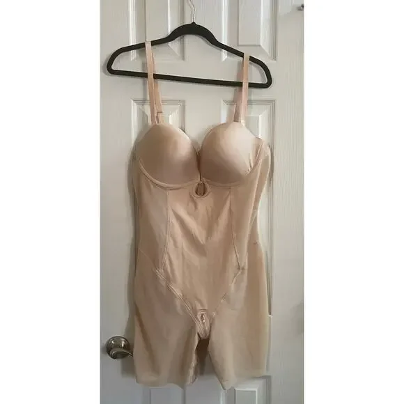 Shapellx MeshSmooth Deep Plunge Bodysuit Beige Size - Medium - Picture 2 of 9